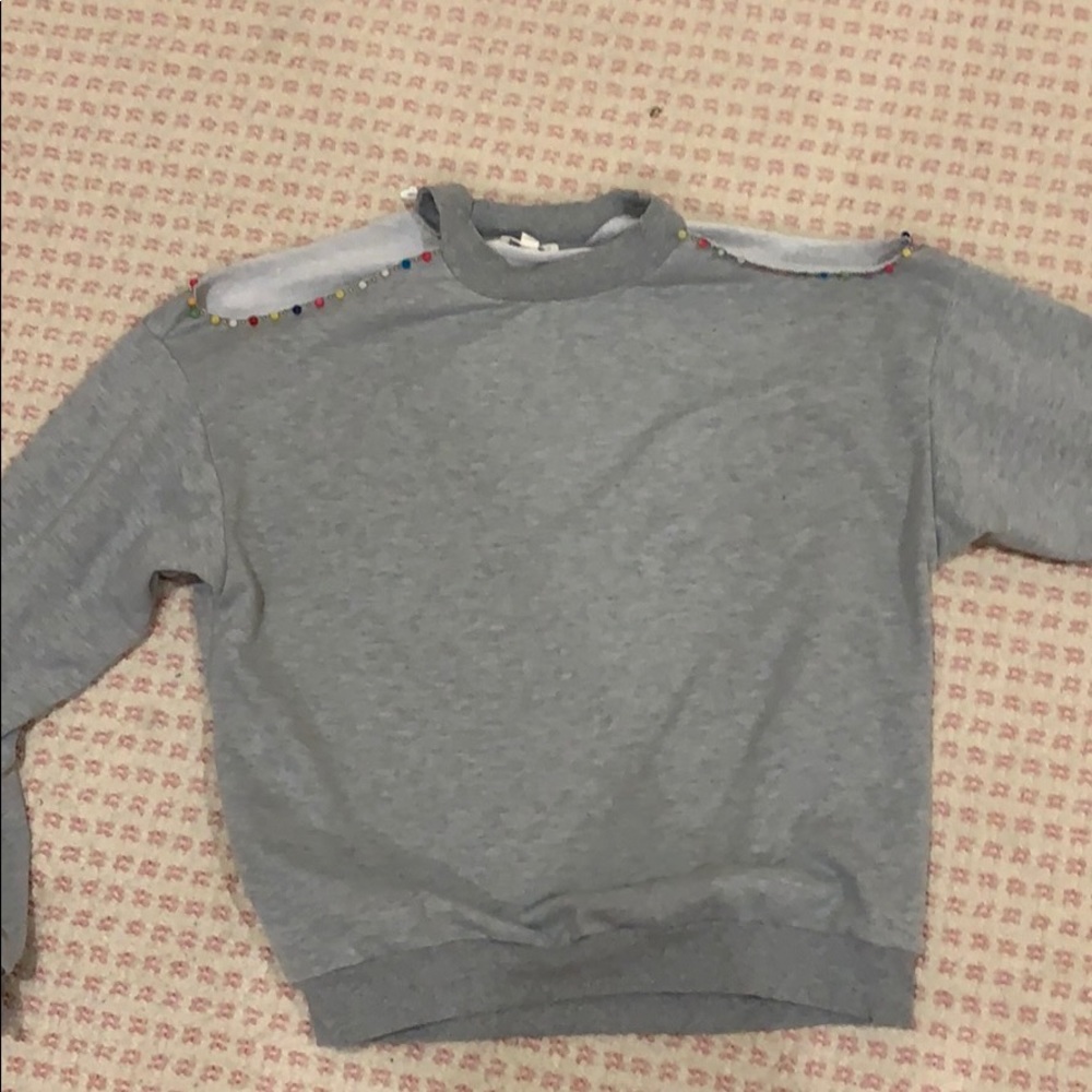 Detailed long sleeve sweater